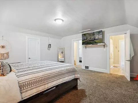 106 N Durand, Jackson, MI 49202 photo 36