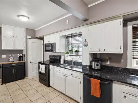 106 N Durand, Jackson, MI 49202 photo 19