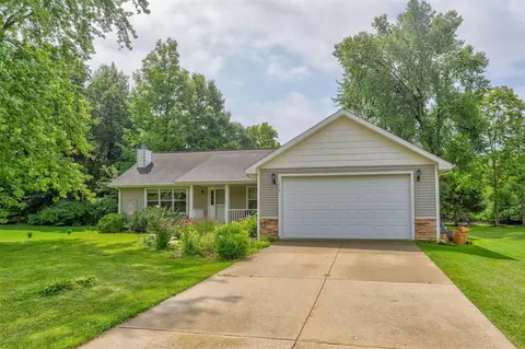 72727 Faye, South Haven, MI 49090