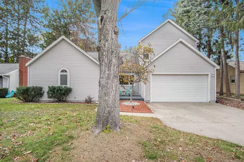 1176 Hendrick, Norton Shores, MI 49441