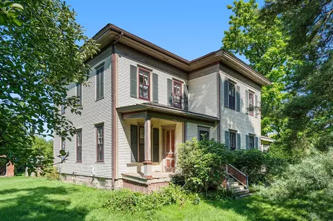 8251 N 28th, Richland, MI 49083