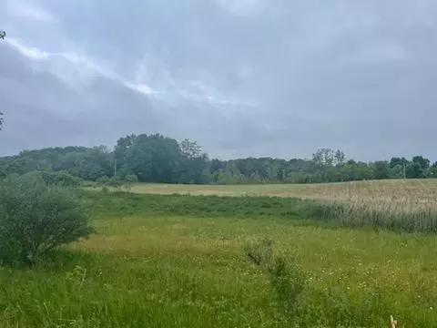 40200 10th, Bloomingdale, MI 49026