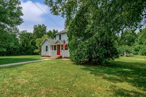 202 Morrell, Plainwell, MI 49080 photo 3