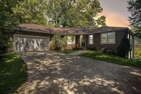 368 Summerset, Kalamazoo, MI 49009