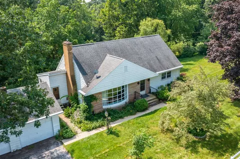 8875 W Op, Kalamazoo, MI 49009