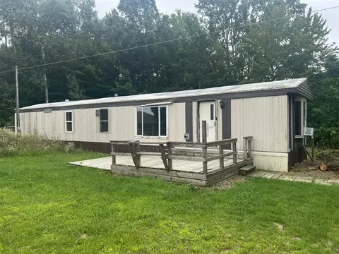 2450 N Maple Is, Hesperia, MI 49421