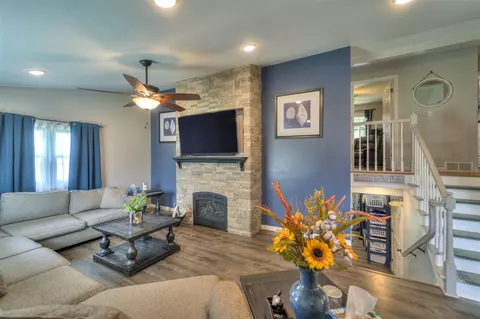 2512 Mccain, Jackson, MI 49203 photo 7