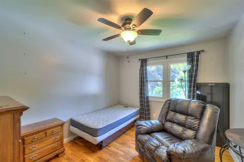 2512 Mccain, Jackson, MI 49203 photo 17