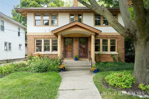 717 E Fulton, Grand Rapids, MI 49503