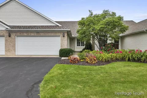 8299 Rockledge #13, Byron Center, MI 49315