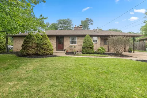1387 Meadowlane, Kentwood, MI 49508