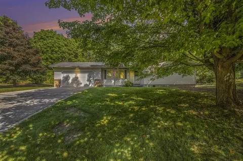 330 S Sunset Ter, Shelby, MI 49455
