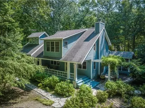 9448 California, Union Pier, MI 49129