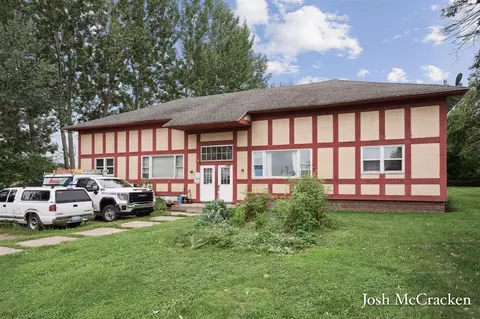 6257 Bancroft, Alto, MI 49302