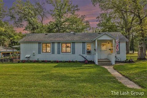 305 6th, Baldwin, MI 49304 photo 1