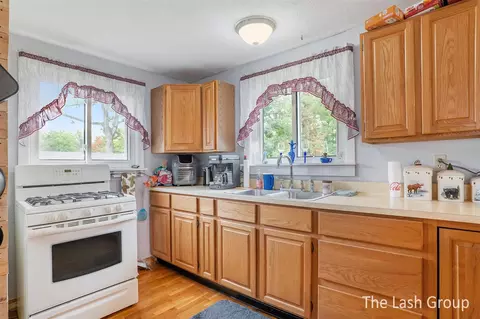 305 6th, Baldwin, MI 49304 photo 7