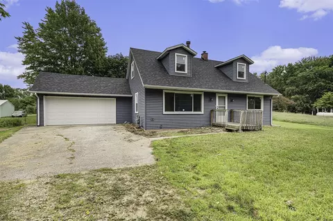 167 13th, Plainwell, MI 49080 photo 2