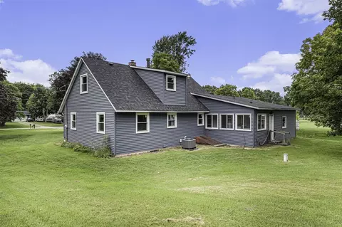 167 13th, Plainwell, MI 49080 photo 6