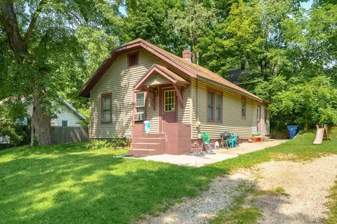 2227 Charles, Kalamazoo, MI 49048