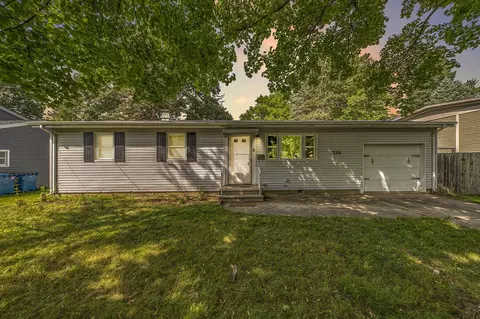 230 Bradley, Battle Creek, MI 49017