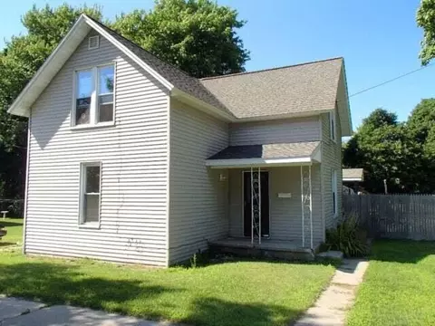 210 E Hanson, Whitehall, MI 49461