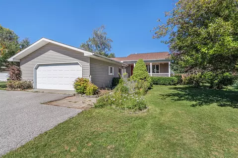 1662 W Chilberg, Scottville, MI 49454