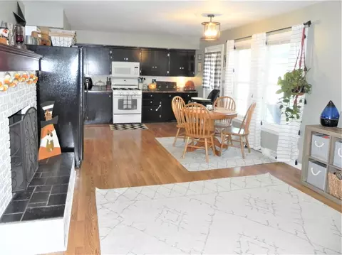 543 Elm, Colon, MI 49040 photo 4