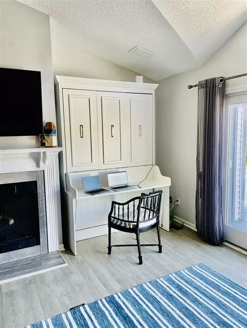 372 Mariners Cv, Douglas, MI 49406 photo 11