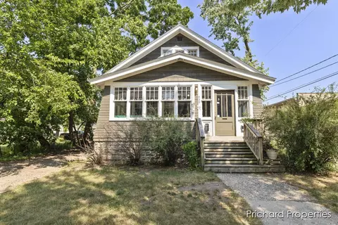 439 Columbia, Holland, MI 49423