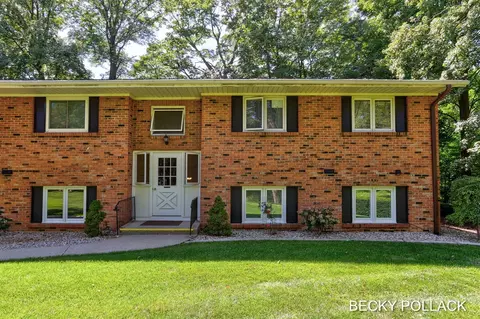 230 S State #36, Zeeland, MI 49464