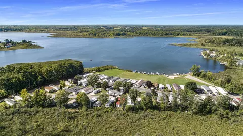 12205 Hart #4, Greenville, MI 48838