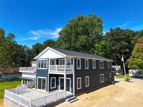 63415 Lakeshore, Dowagiac, MI 49047