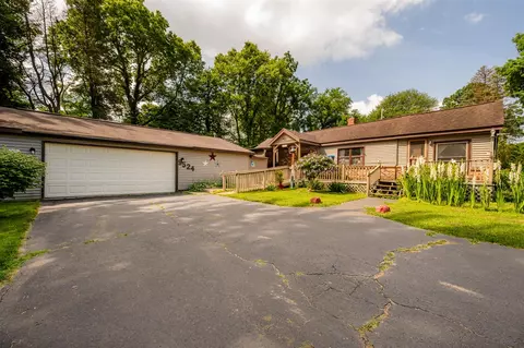 9524 Red Arrow, Watervliet, MI 49098