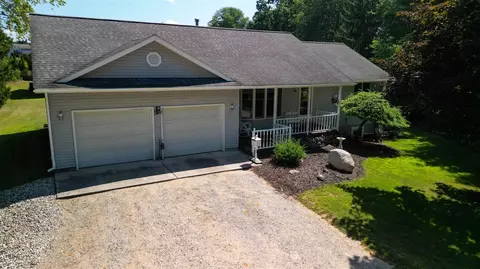 4586 Meadowbrook, Fremont, MI 49412