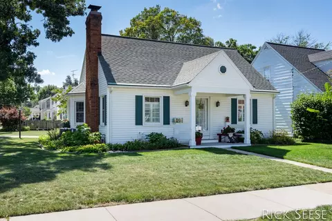 928 Graceland, Grand Rapids, MI 49505
