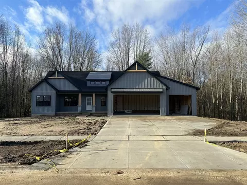 1525 Browning, Walker, MI 49534