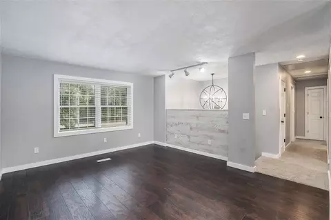 55772 Western, Mattawan, MI 49071 photo 3