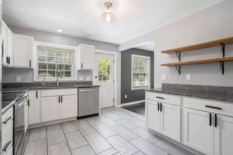 55772 Western, Mattawan, MI 49071 photo 8