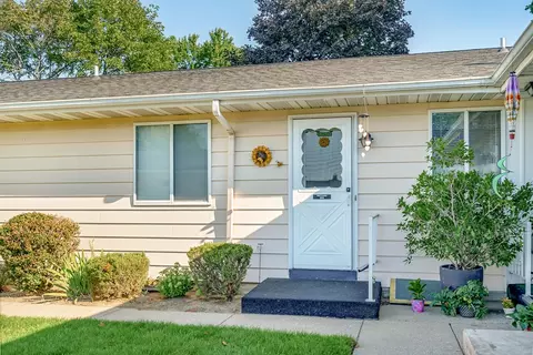 5659 Leisure S #-, Kentwood, MI 49548