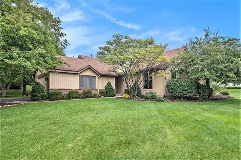 5069 S Quail Crst #38, Grand Rapids, MI 49546