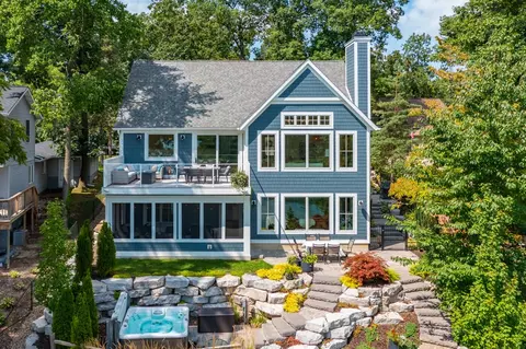 12219 Gilmore, Plainwell, MI 49080