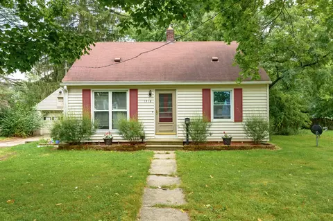 1518 Woodrow, Kalamazoo, MI 49048