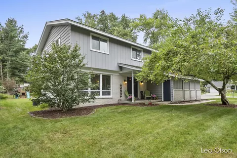 6126 Del Cano, Grand Rapids, MI 49546