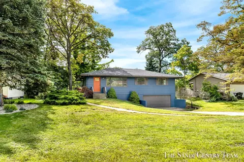 1845 Bonneville, Norton Shores, MI 49441