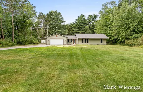 18303 174th, Spring Lake, MI 49456