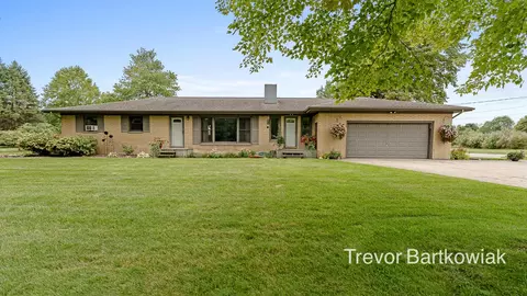 4211 S Brks, Fruitport, MI 49415