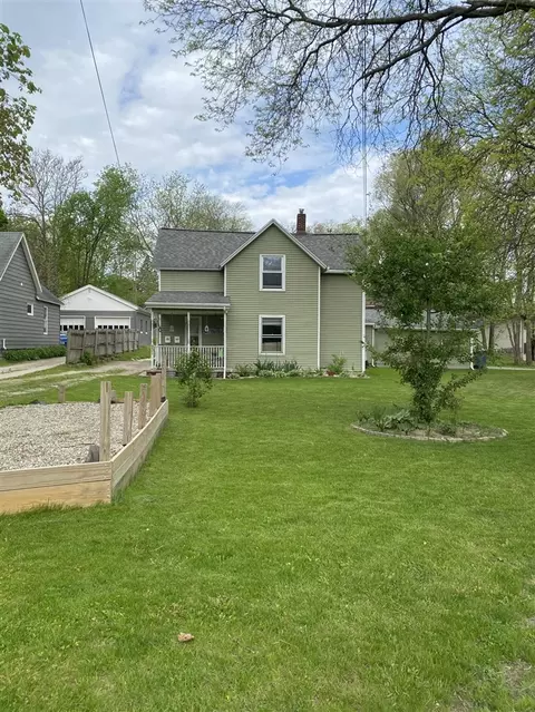 931 Emerald, Grand Rapids, MI 49503