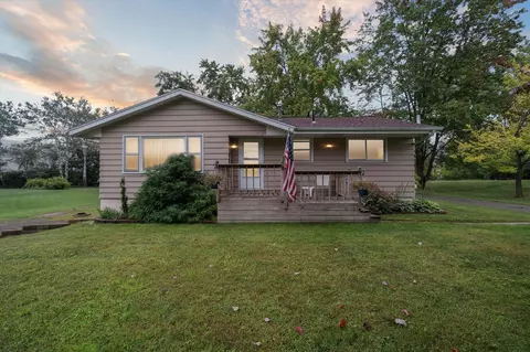 2701 Longview, Jackson, MI 49202 photo 1