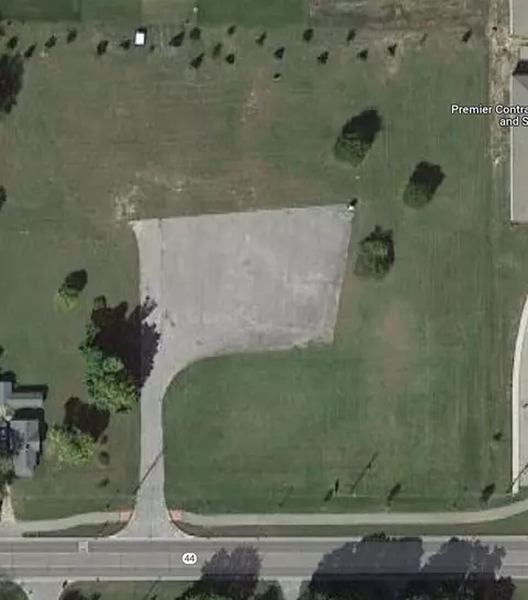 1408 W State, Belding, MI 48809 photo 1