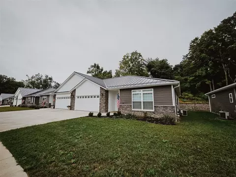 67 Hillsdale Cmns, Hillsdale, MI 49242